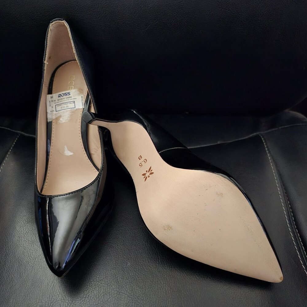 EUC: BCBGeneration Patent Pointed Toe Heels - Picture 5 of 6